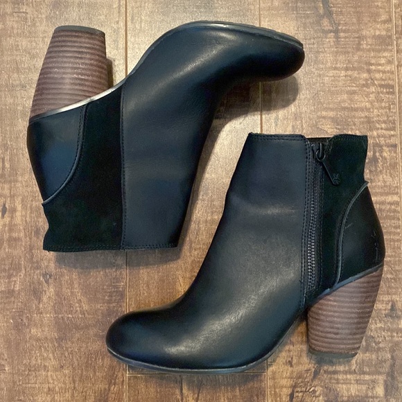 EMU Blumont Boot. Size 8. Leather & Suede. Side zip. Stacked heel. Barely worn. - Picture 1 of 12